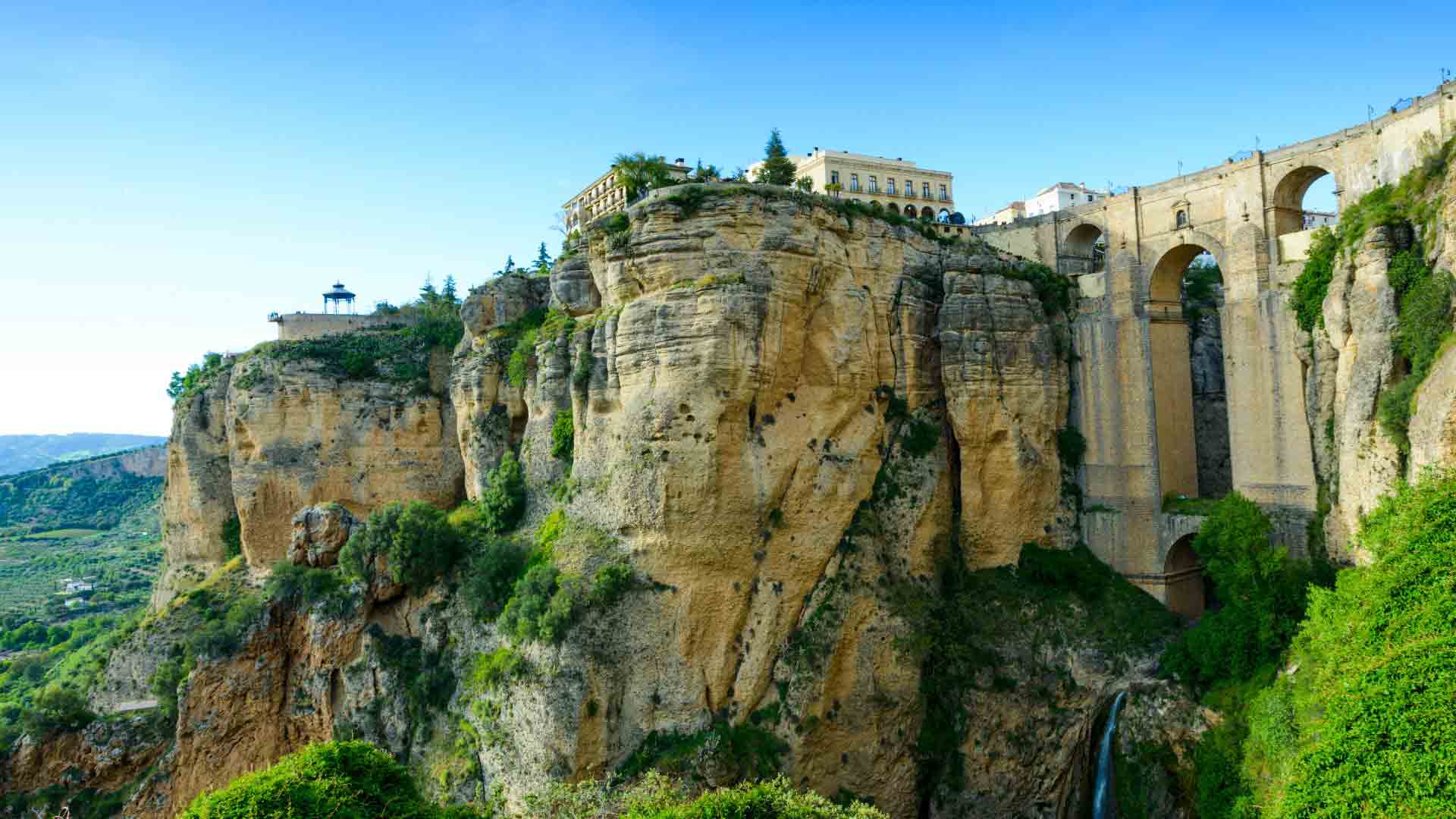 ronda116x9.jpg